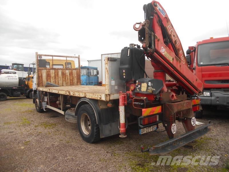 Iveco Eurotrakker 330E34 Platformas/izkraušana no sāniem
