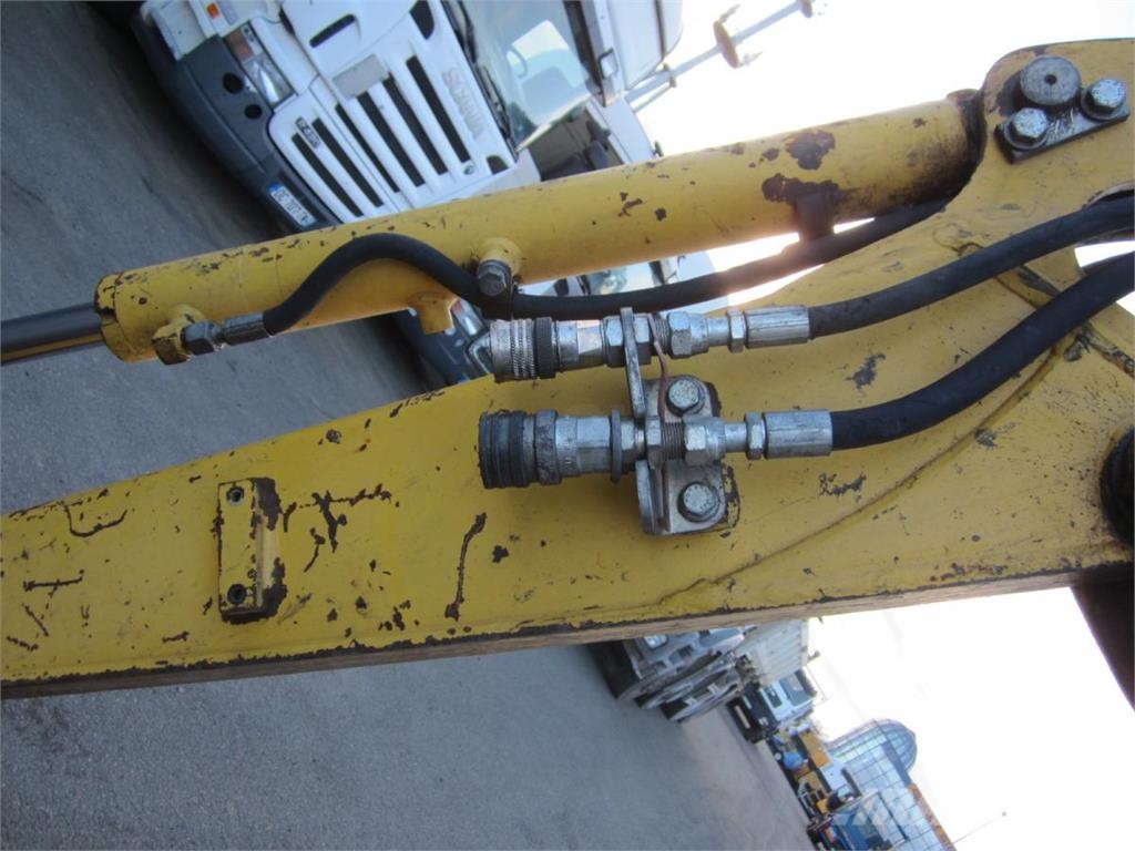 Komatsu PC26MR-3 Εκσκαφάκι (διαβολάκι) < 7t