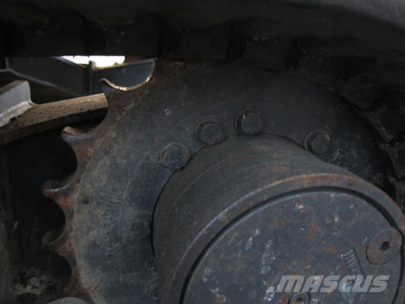 Komatsu PC26MR-3 Mini bageri <7t
