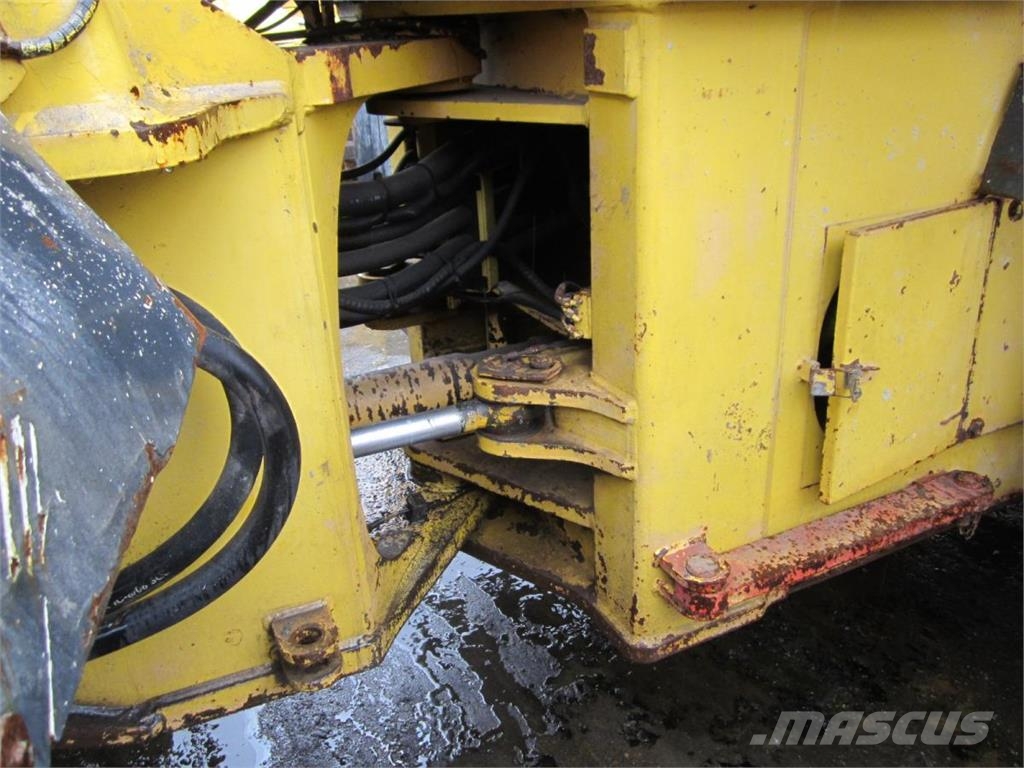 Komatsu WA420-3 active Utovarivači na kotačima