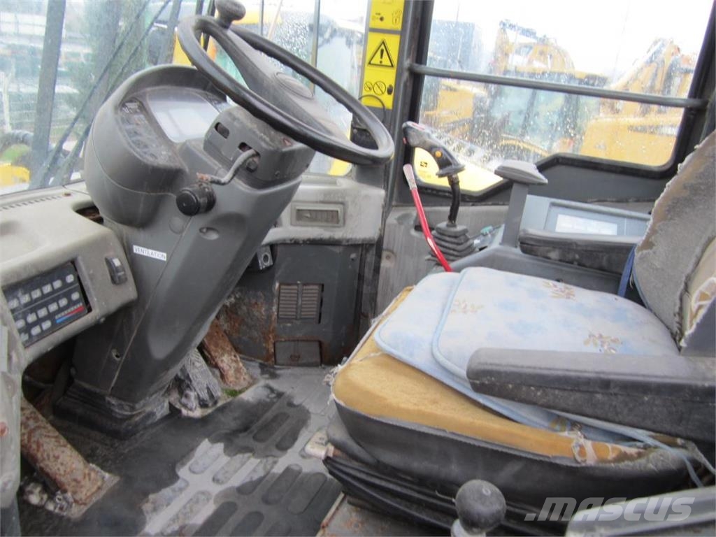 Komatsu WA420-3 active Utovarivači na kotačima