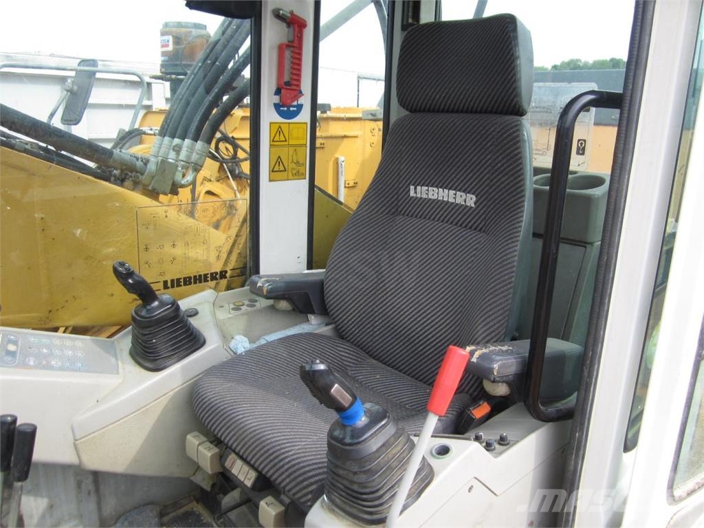 Liebherr R944 Litronic HD-SL 履带挖掘机