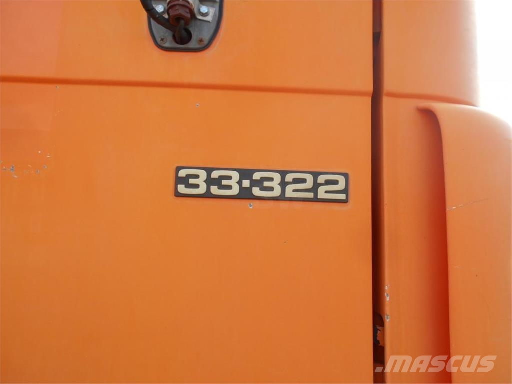 MAN 32.322 Контейнеровози