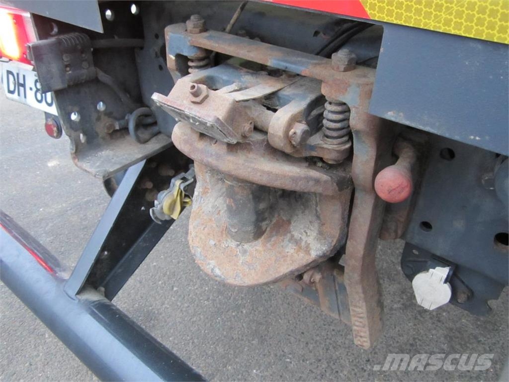 MAN TGA Plošinové nákladné automobily/nákladné automobily so sklápacími bočnicami