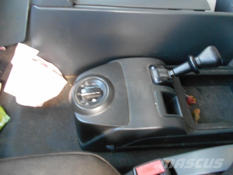 MAN TGL 12.220 Camión con caja abierta