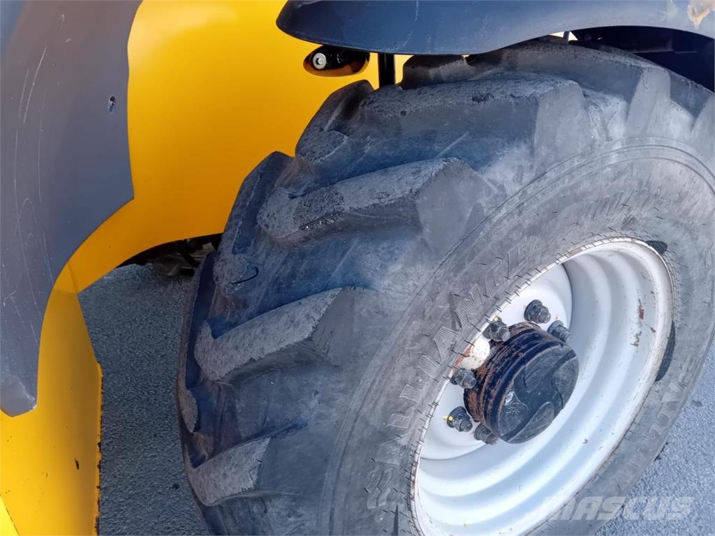 Manitou MT 1440 مناولات متداخلة