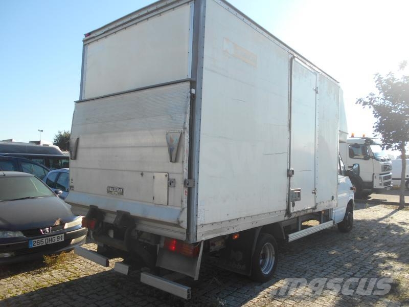 Mercedes-Benz 411 Box body