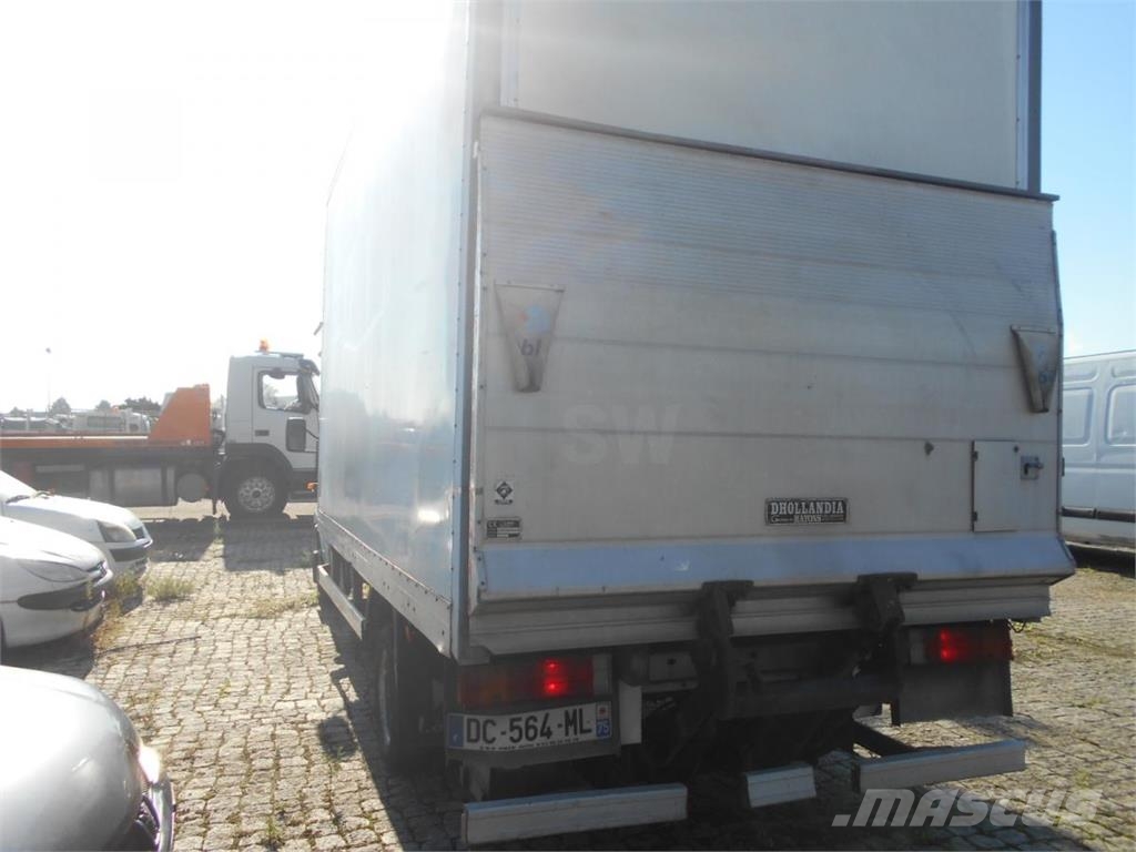 Mercedes-Benz 411 Box body