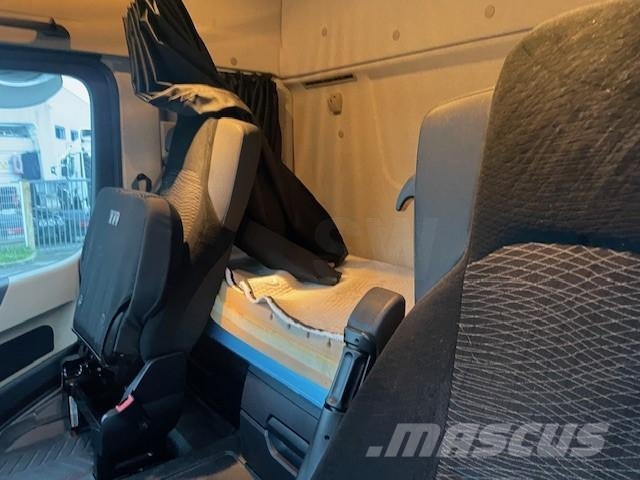Mercedes-Benz Actros 1845 Autotractoare