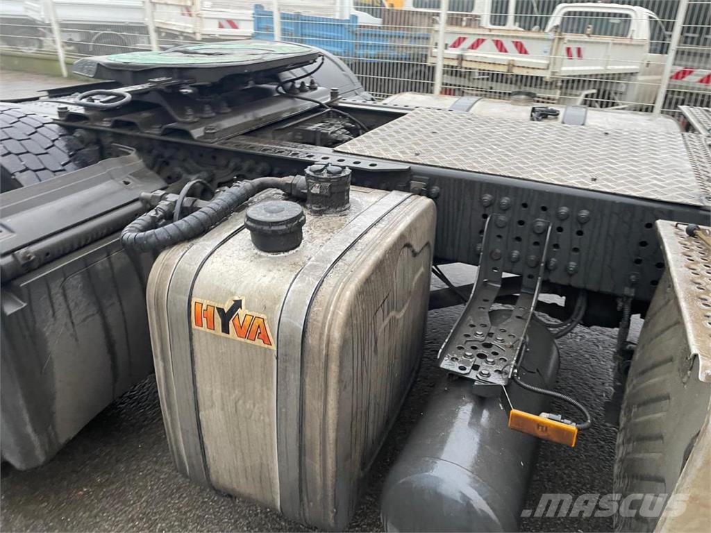 Mercedes-Benz Actros 1845 牵引车