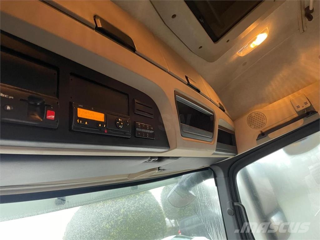 Mercedes-Benz Actros 1845 牵引车