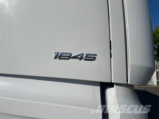 Mercedes-Benz Actros 1845 牵引车