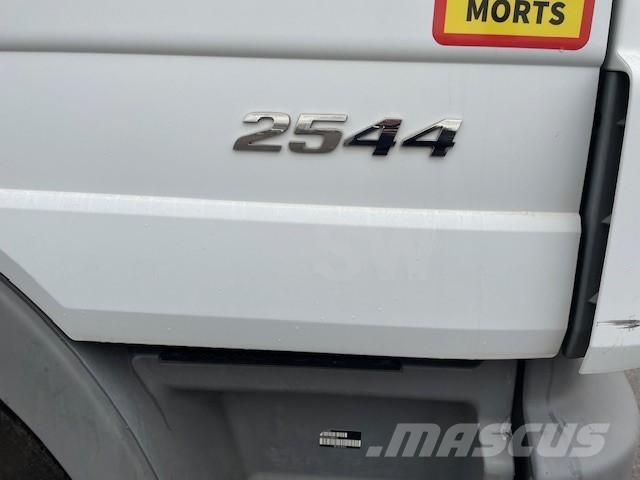 Mercedes-Benz Actros 2544 Camiones desmontables