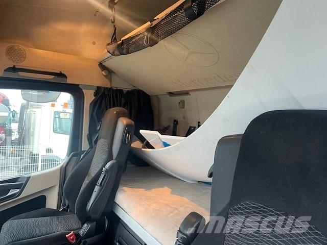 Mercedes-Benz Actros 1845 Truck Tractor Units