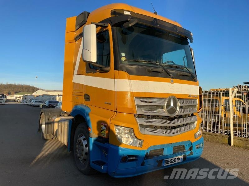 Mercedes-Benz Actros 1845 牵引车