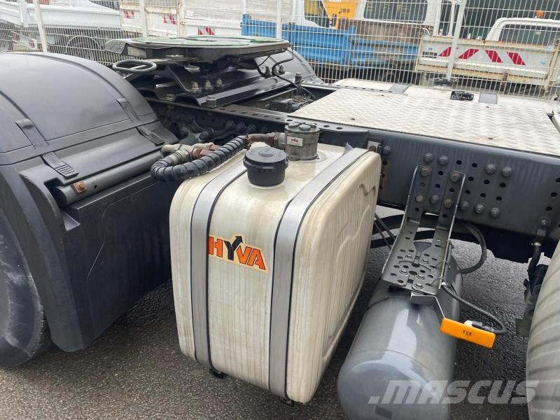 Mercedes-Benz Actros 1845 牵引车