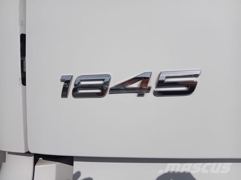 Mercedes-Benz Actros 1845 牵引车