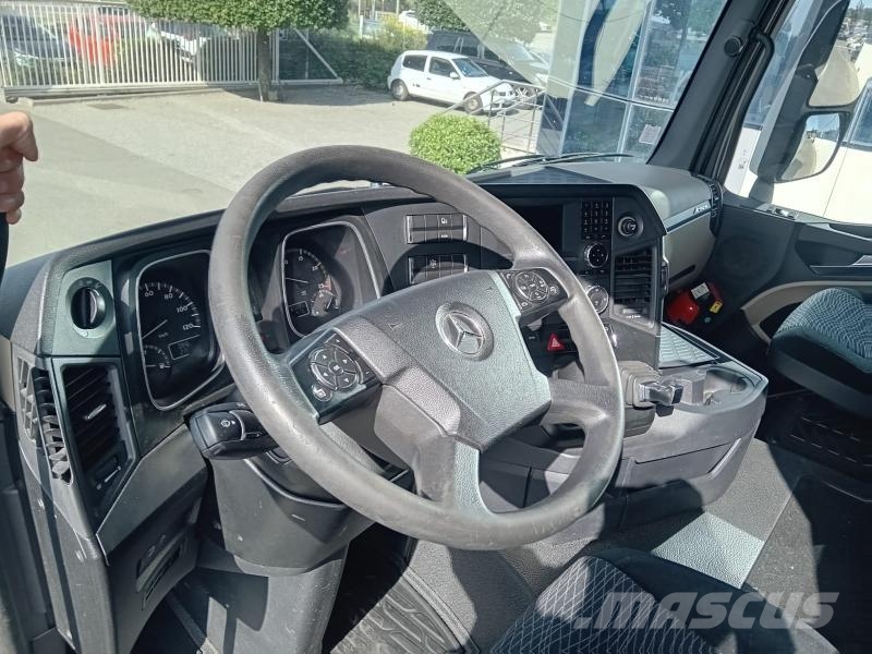 Mercedes-Benz Actros 1845 وحدات الجر