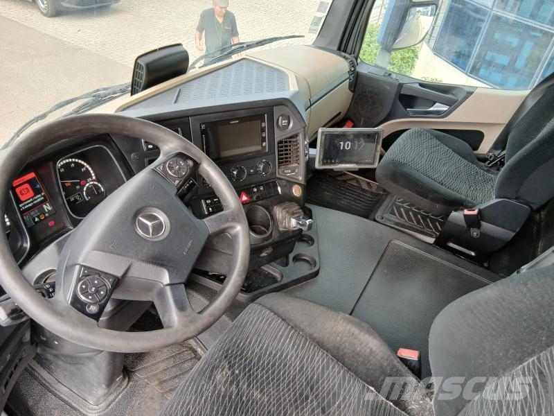 Mercedes-Benz Actros وحدات الجر