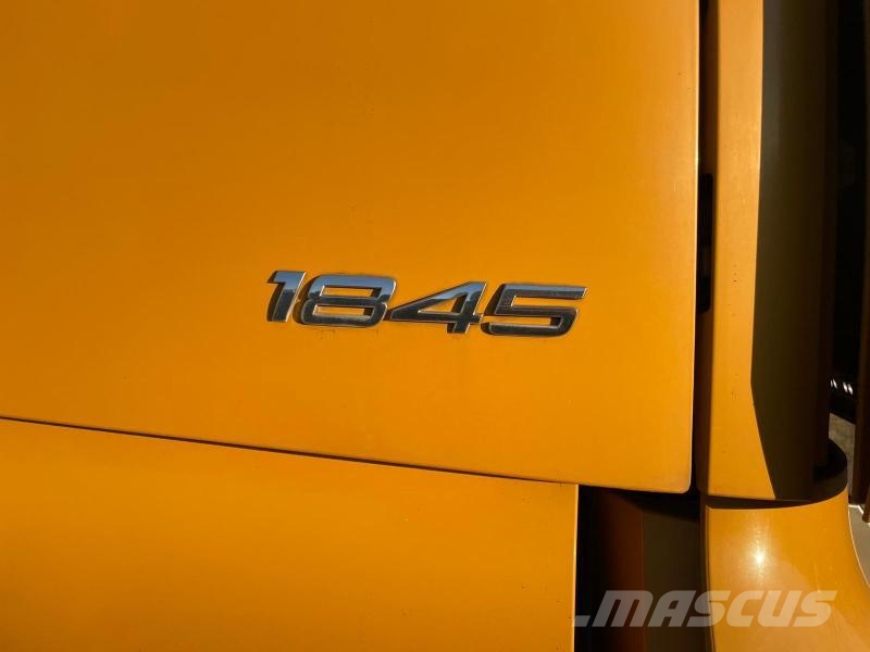 Mercedes-Benz Actros 1845 牵引车