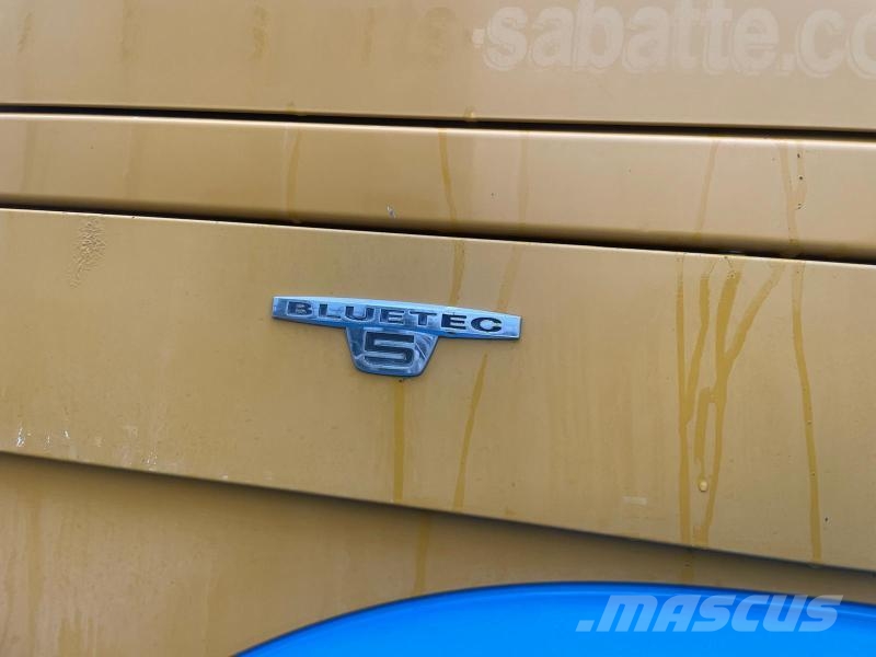 Mercedes-Benz Actros 1845 牵引车