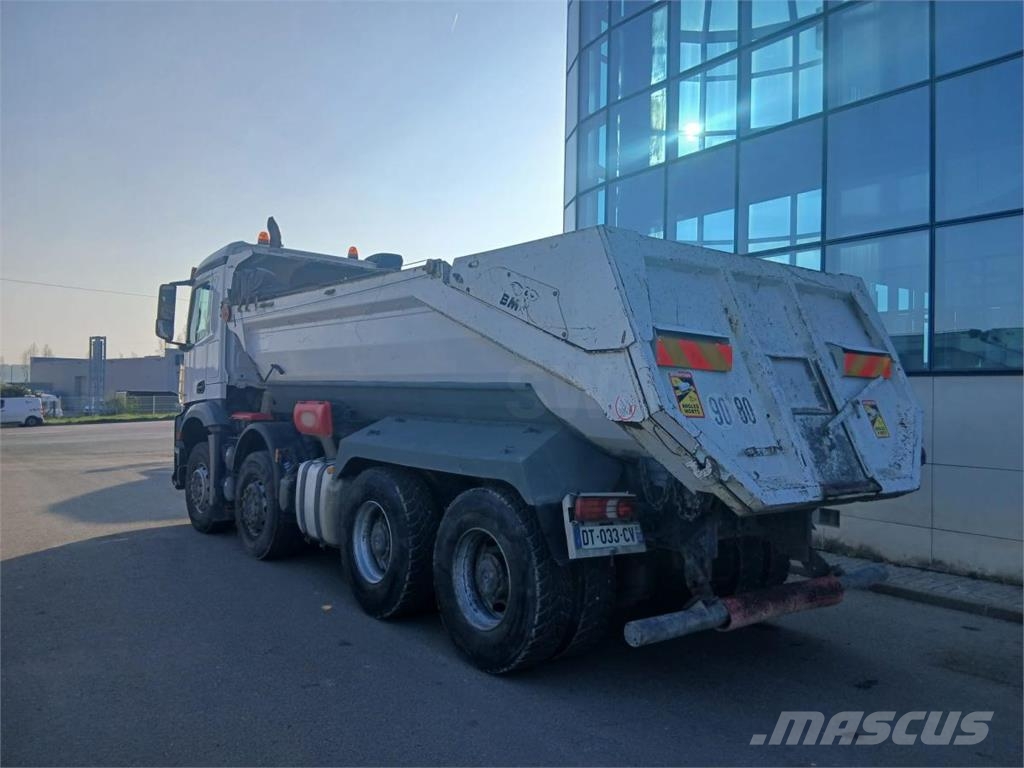 Mercedes-Benz Arocs Camion benne