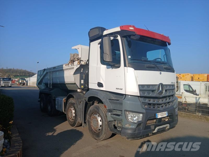 Mercedes-Benz Arocs Camion benne