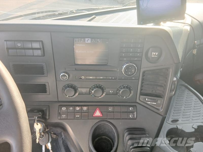 Mercedes-Benz Arocs Camion benne