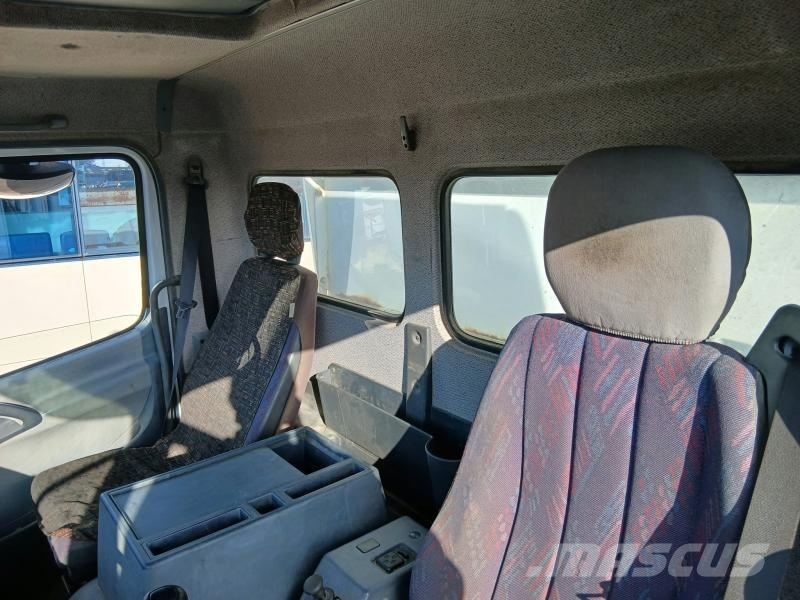 Mercedes-Benz Atego 1828 شاحنات قلابة