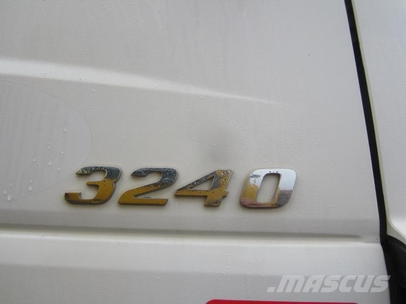 Mercedes-Benz Axor 3240 Самосвал