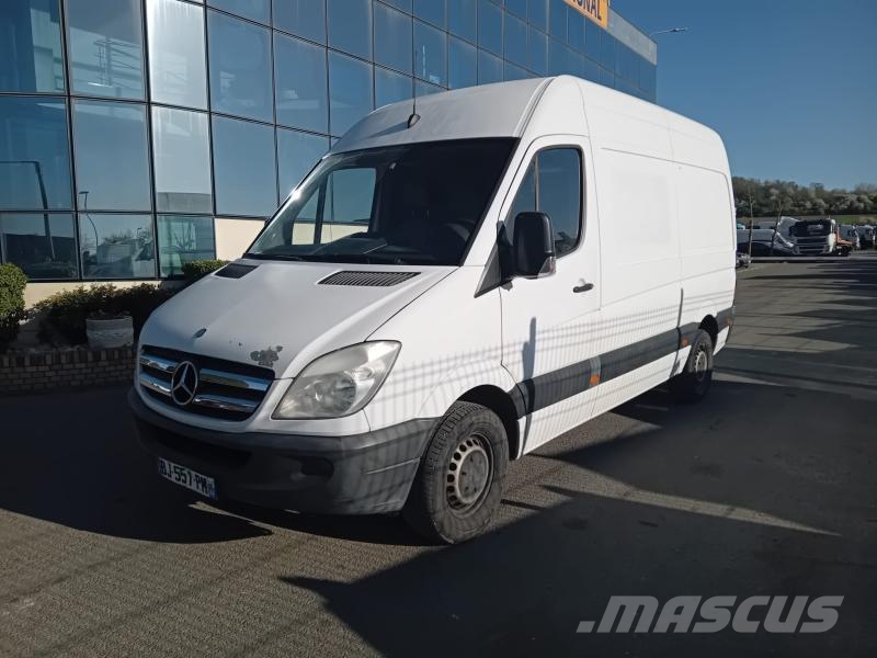 Mercedes-Benz Sprinter 218 CDI 박스 바디