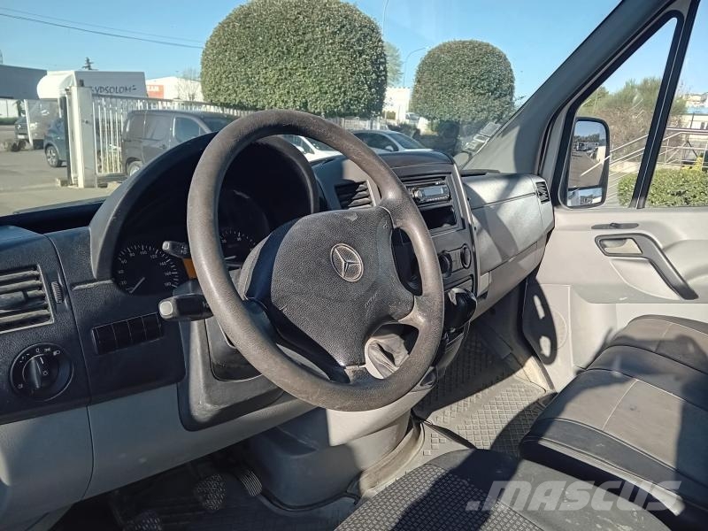 Mercedes-Benz Sprinter 218 CDI Box body