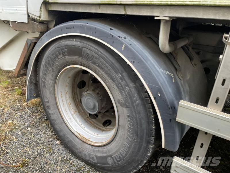 Renault D-Series 垃圾车