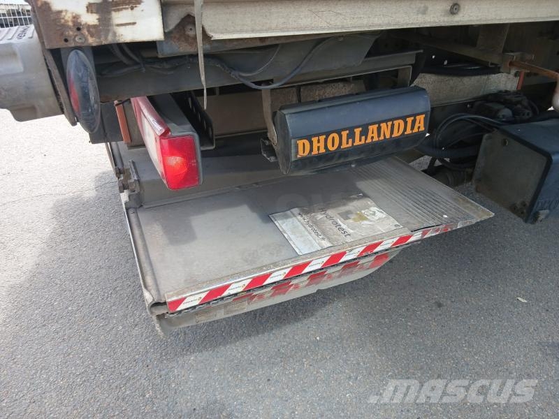Renault Gamme D 貨箱式卡車