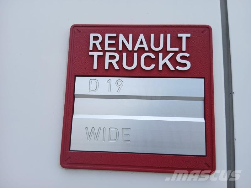 Renault Gamme D 貨箱式卡車