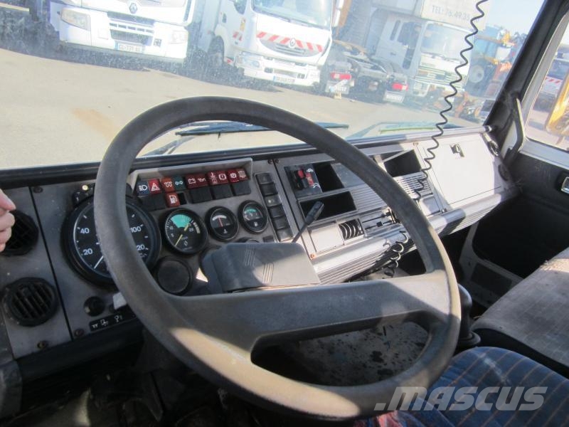 Renault Gamme S 탱커 트럭