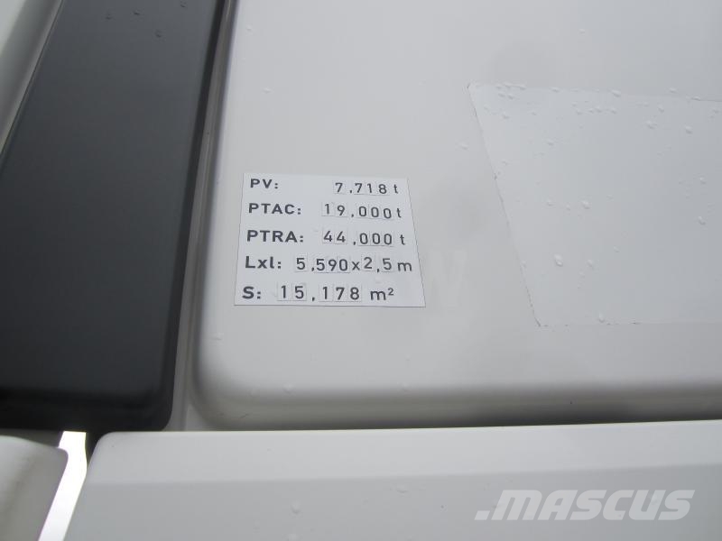 Renault Gamme T 440 牵引车