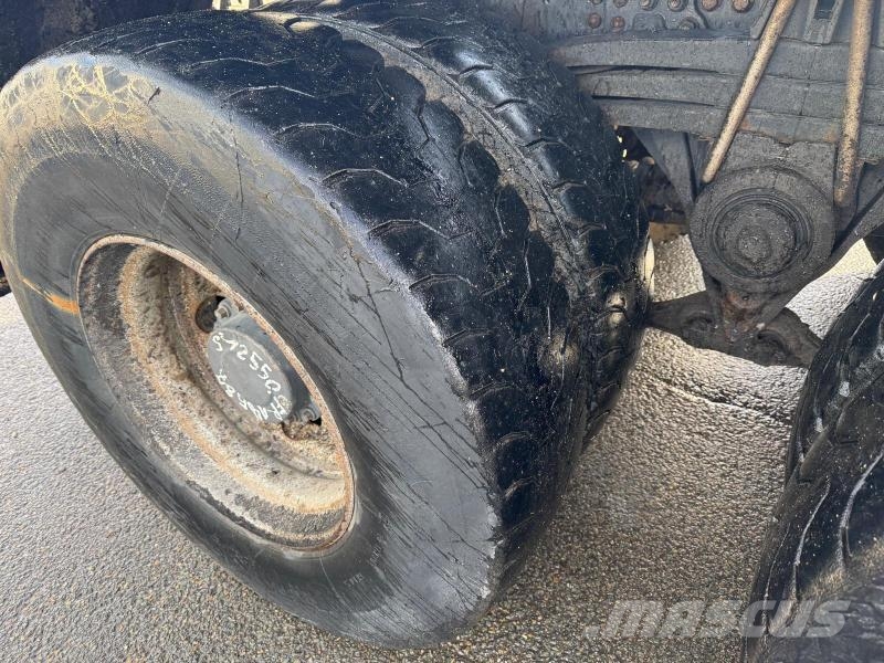 Renault Kerax Trossüsteemiga vahetuskere veokid