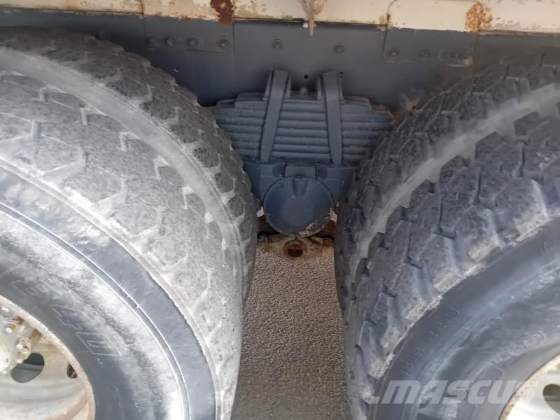 Renault Kerax 340 混凝土搅拌车