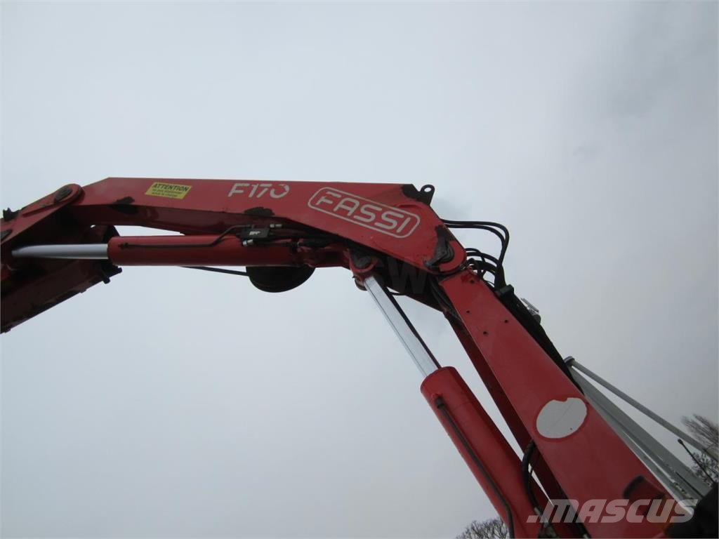 Renault Kerax 370 DXI 平ボディー
