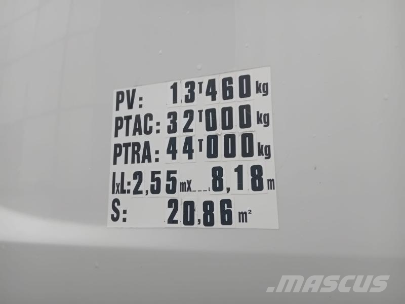 Renault Kerax 460 DXI Razstavljivi tovornjaki z žičnimi dvigali