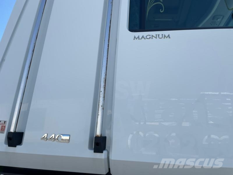 Renault Magnum 440 DXI Madelautod