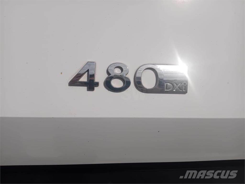 Renault Magnum 480 DXI 牵引车
