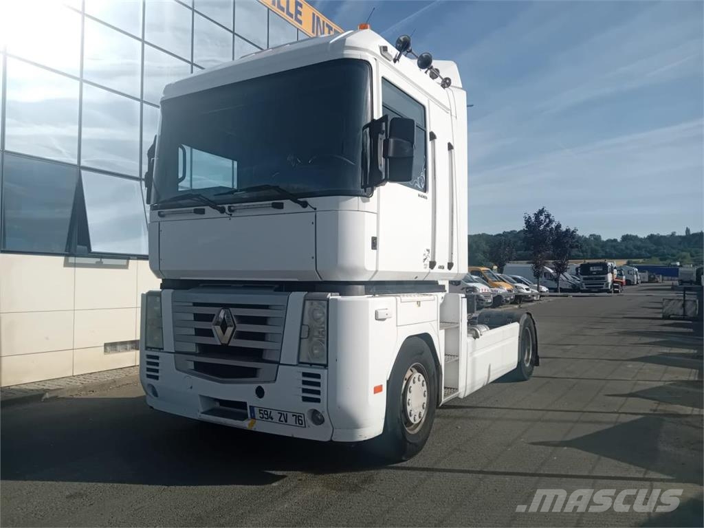 Renault Magnum 480 DXI 牵引车