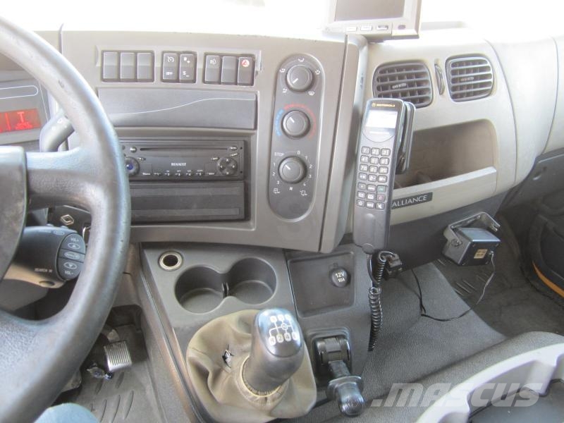 Renault Midlum 220 DXI Camiones caja cerrada
