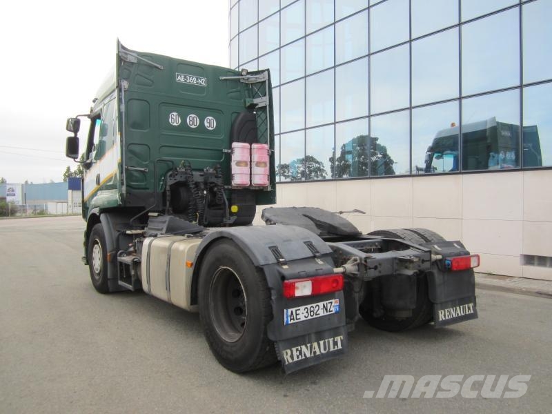 Renault Premium 牵引车