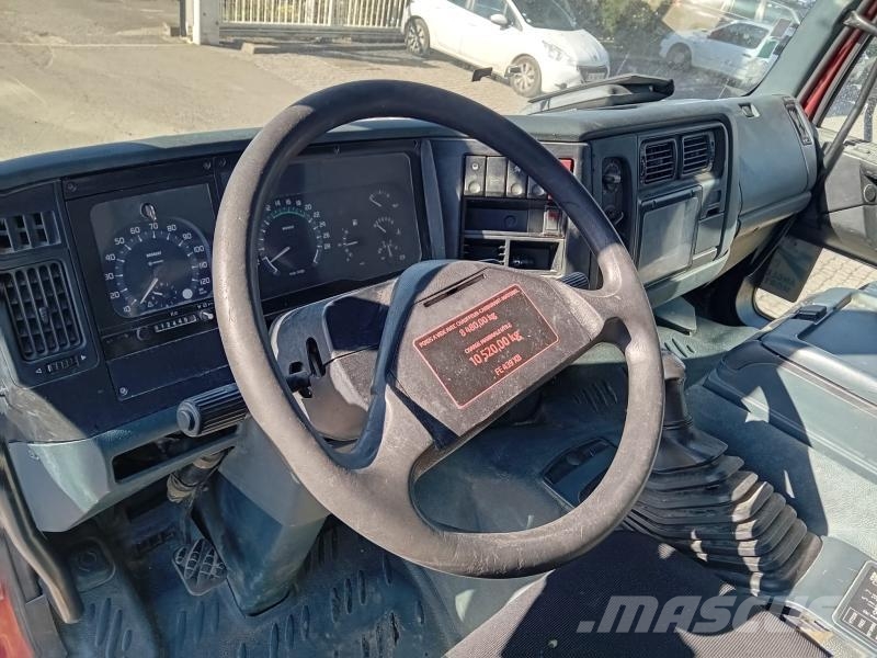 Renault Premium 250 タンカートラック