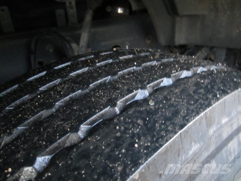 Renault Premium 370 DXI Тентовані вантажівки
