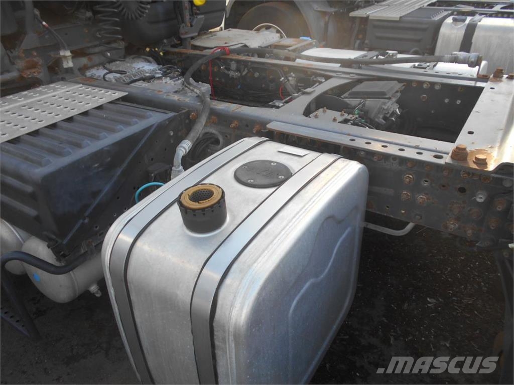 Renault Premium 410 DXI 牵引车