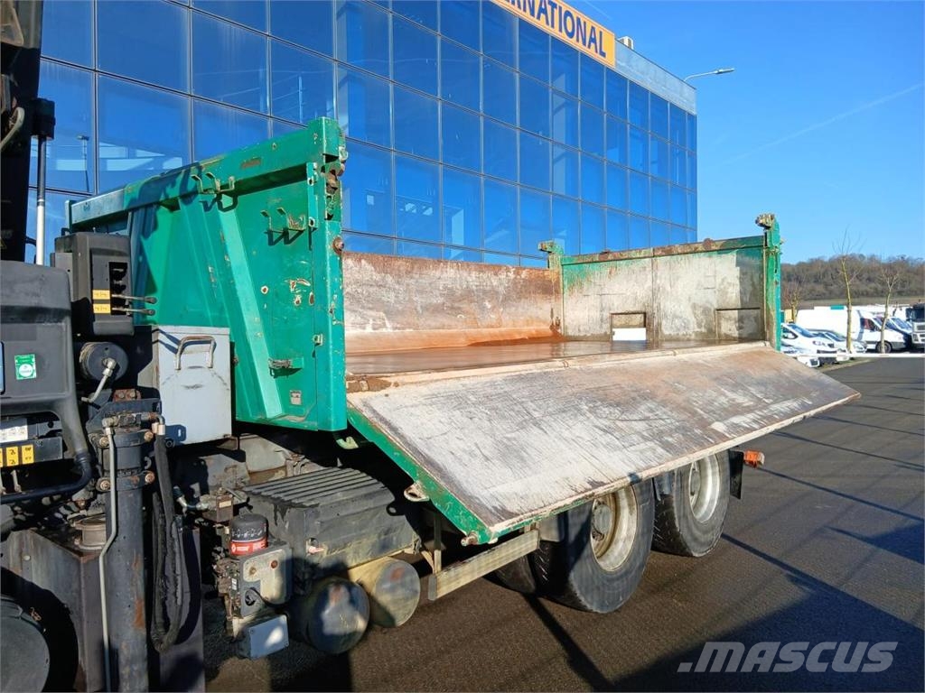 Renault Premium Lander 370 DXI Tipper trucks